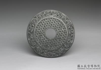 图片[2]-Qianlong Imitation of Archaic Jade Bi Disc with Double-Bodied Beast Pattern, Qing dynasty, Qianlong reign (1736-1795)-China Archive